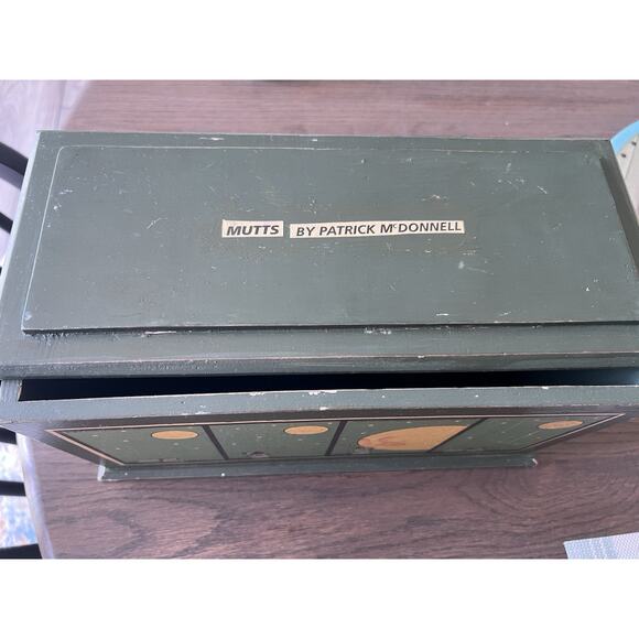 Earl and the Moon Wood Stash Crate Box Decoupage MUTTS Comic Strip 2004 Y2K - Picture 10 of 14